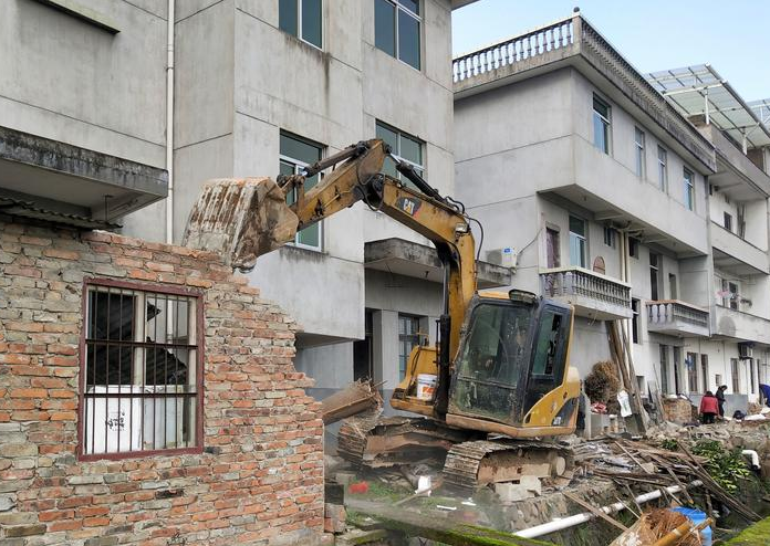 以案說法：街道辦有權認定和拆除違法建筑嗎？