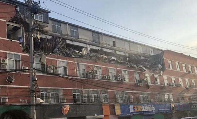 順和大廈坍塌現場