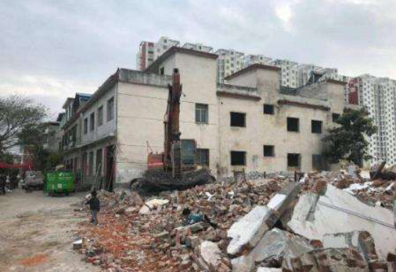 京云<a href=http://m.shengmiao.com.cn/team/ target=_blank class=infotextkey>拆遷律師</a>代理 確認(rèn)揚(yáng)州市邗江區(qū)房管局作出的《房屋拆遷補(bǔ)償安置方案批準(zhǔn)通知書》行為違法
