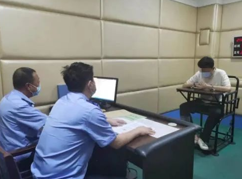 京云律師解讀:男子為滿足虛榮心,騙租勞斯萊斯低價賣出 京云律師解讀:男子為滿足虛榮心,騙租勞斯萊斯低價賣出