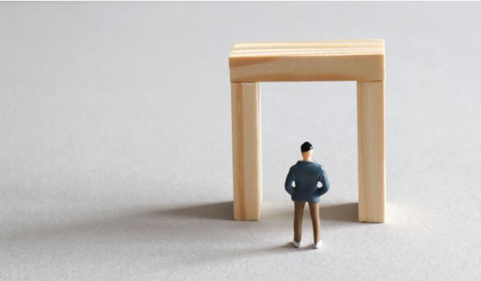 老人與居委會簽訂遺贈扶養協議有效嗎？